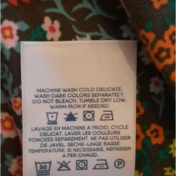 NEW Eddie Bauer Peasant Top Floral - Picture 11 of 11